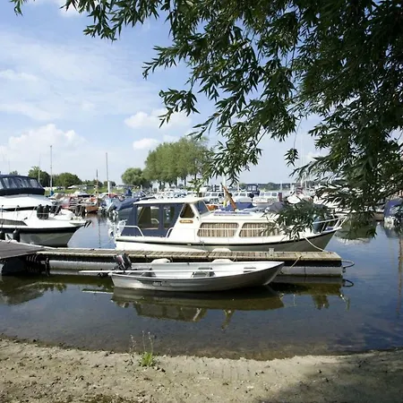 Es Stacaravan 4 Personen Veen
